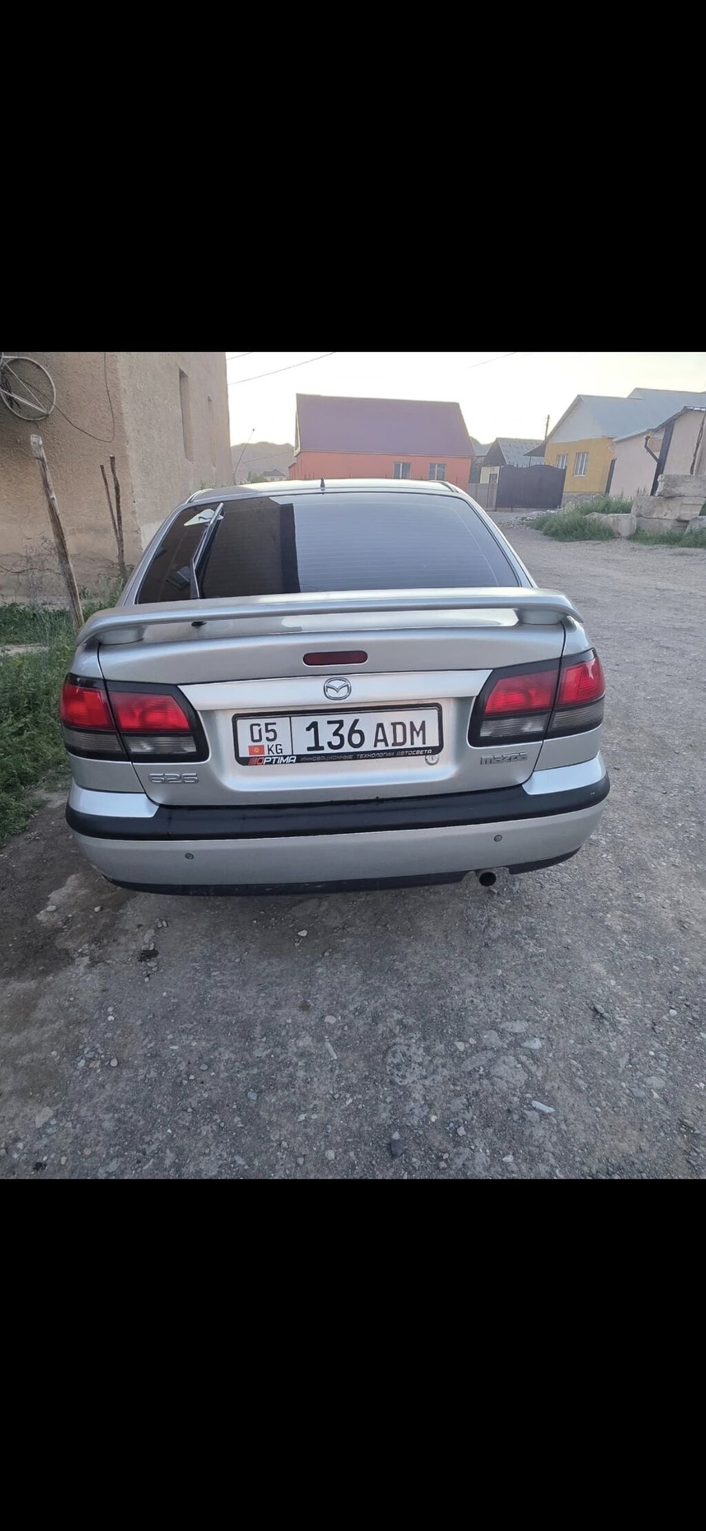 Mazda 626: 1998 г., 2 л, Автомат, Бензин, Седан: фото 2