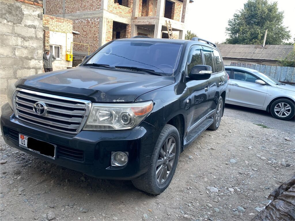 Toyota Land Cruiser: 2009 г., 4.6 л, Автомат, Газ, Внедорожник: фото 3