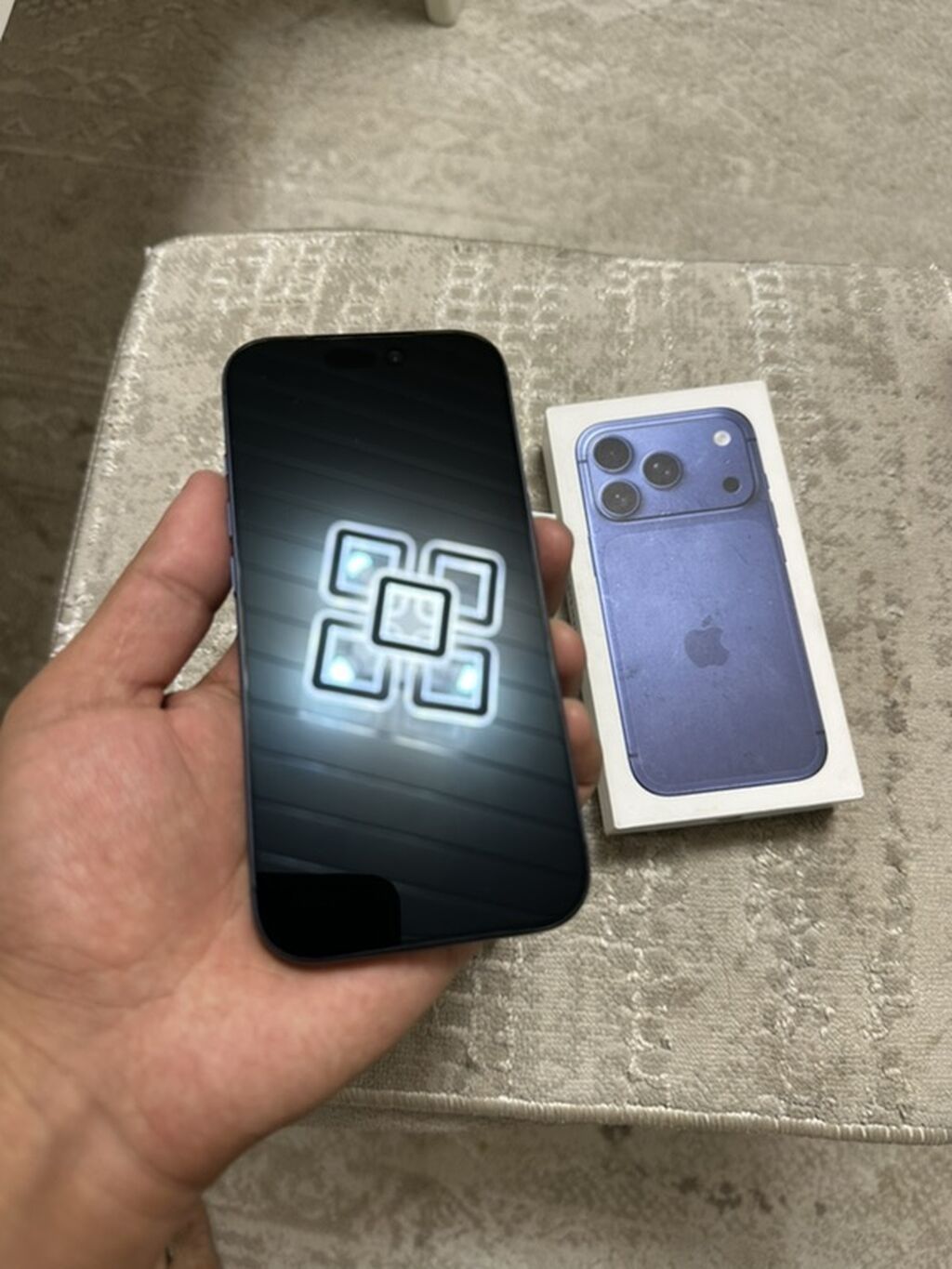 IPhone 17 Pro, Б/у, 256 ГБ, Синий, Коробка, 100 %: фото 2