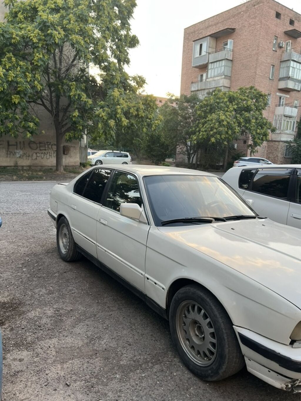 BMW 5 series: 1991 г., Механика, Бензин, Седан — фото 2