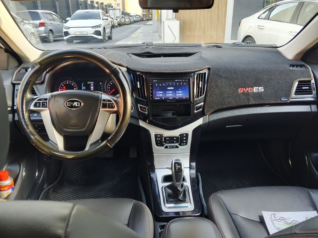 BYD E5: 2018 г., Автомат, Электромобиль, Седан: фото 5