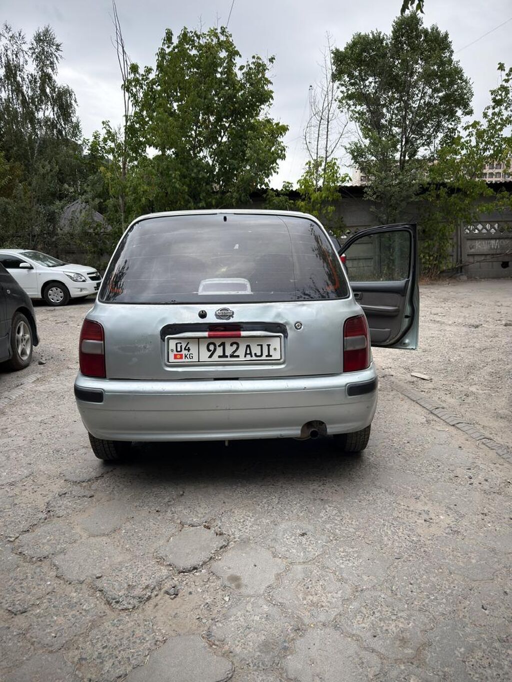 Nissan Micra: 1998 г., 1 л, Автомат, Бензин, Хэтчбэк: фото 4