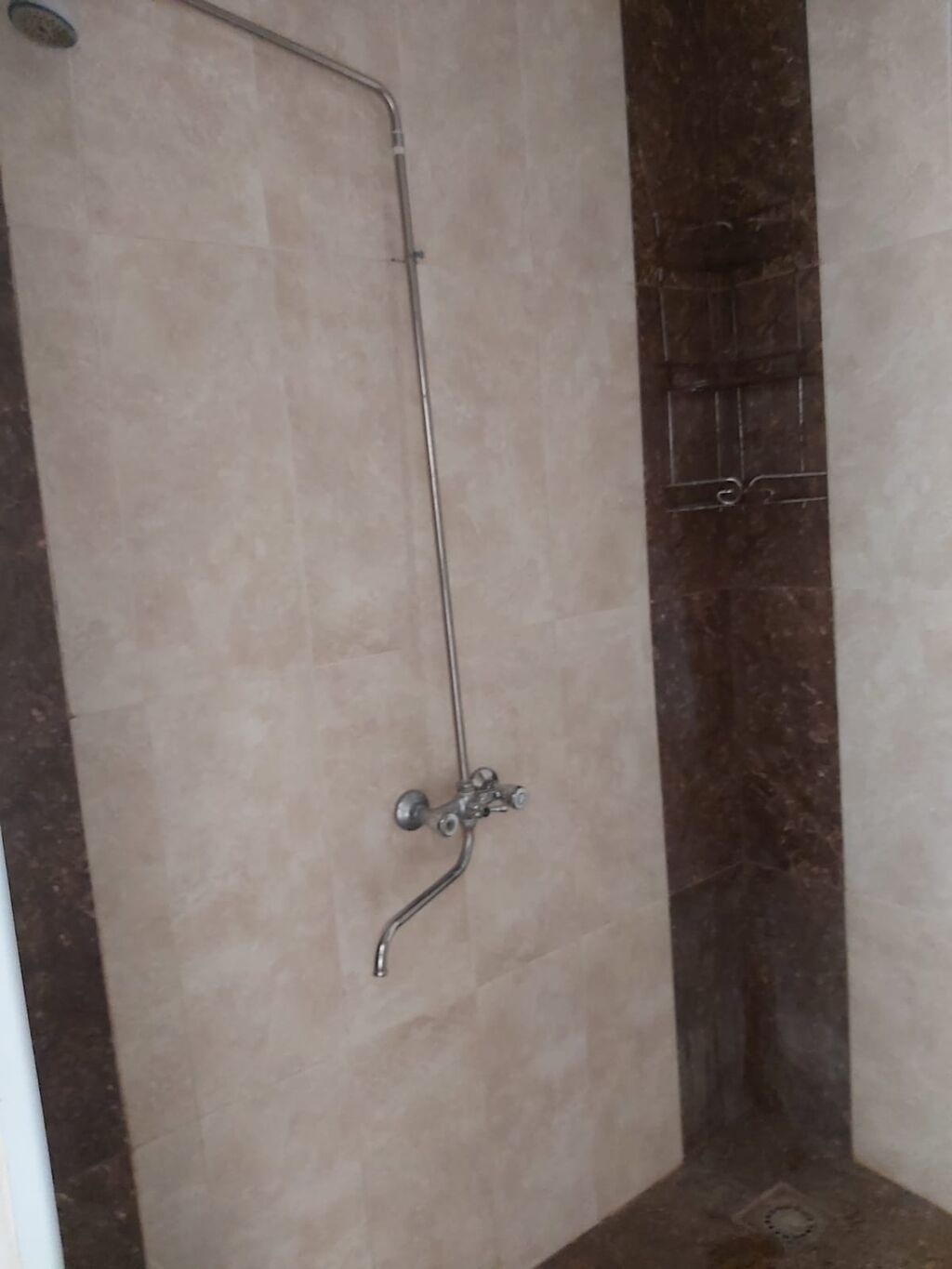 Gəncə, 4 otaqlı, Köhnə tikili, 82 kv. m
