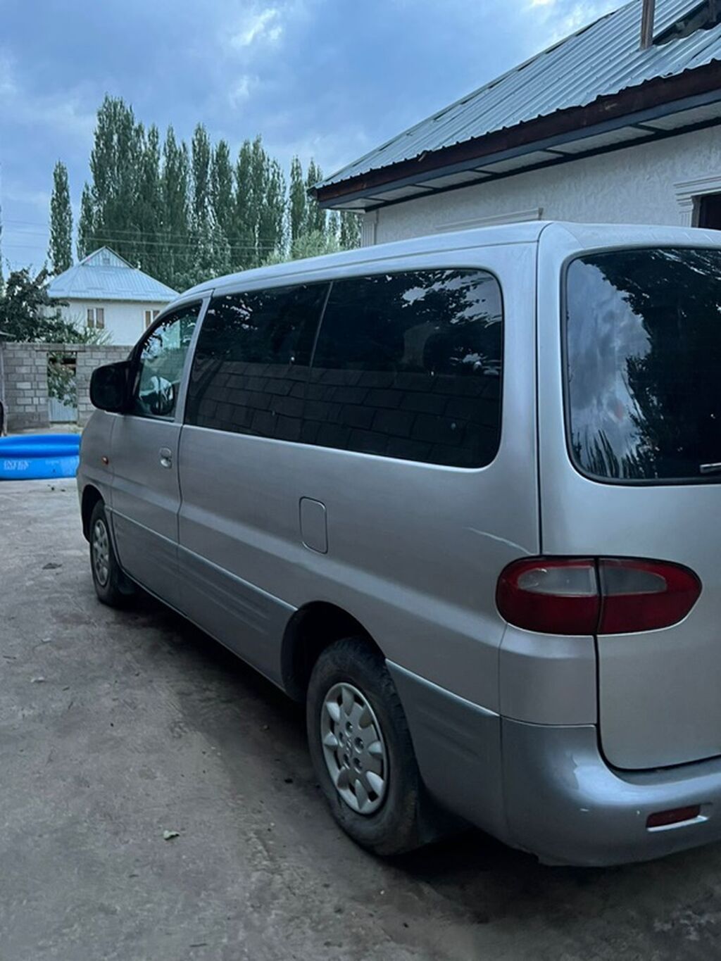 Hyundai H-1: 1999 г., 2.5 л, Механика, Дизель, Минивэн: фото 4
