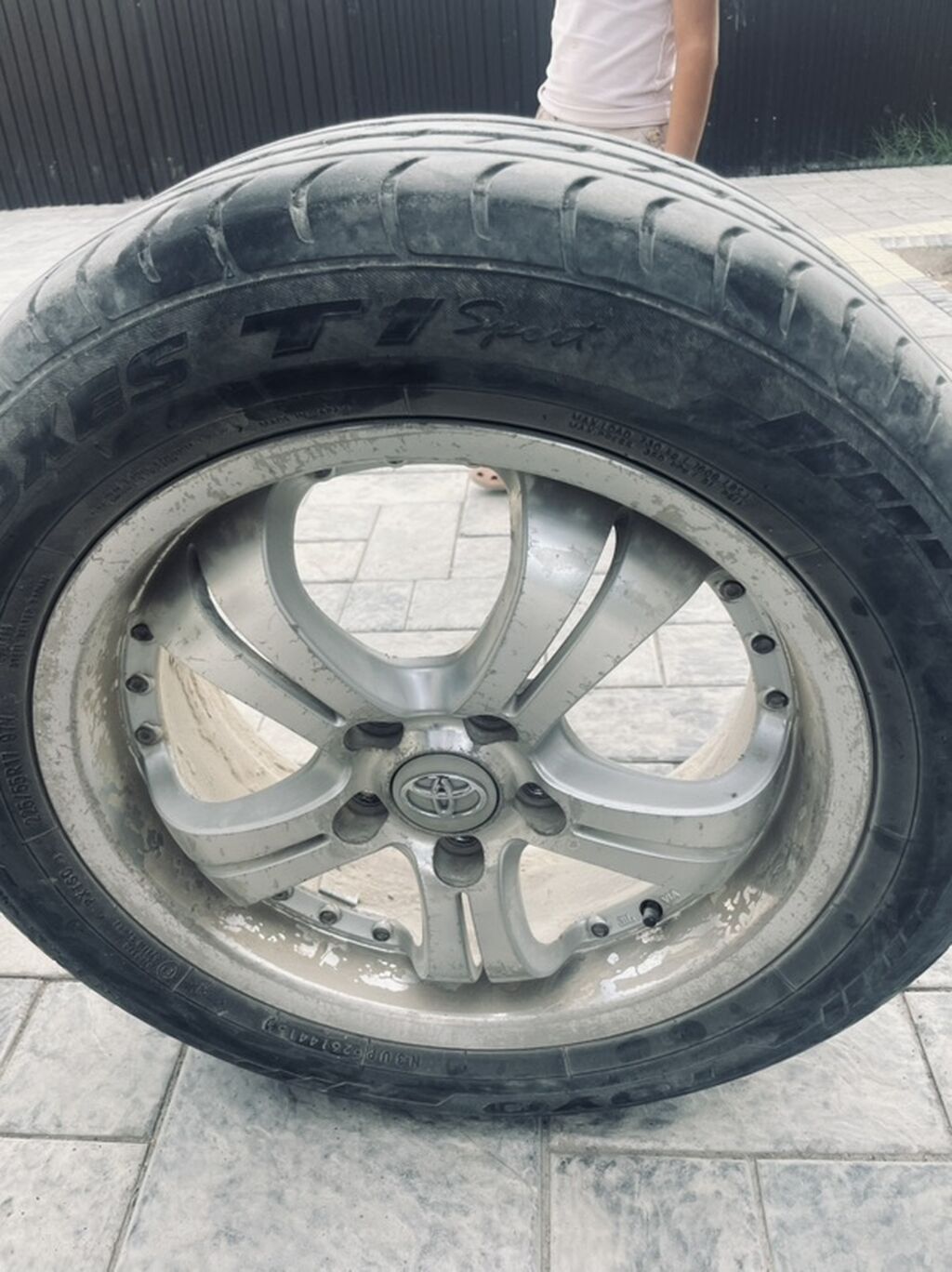 Комплект из 4 колёс на легкосплавных дисках Toyota. Характеристики: -: фото 3
