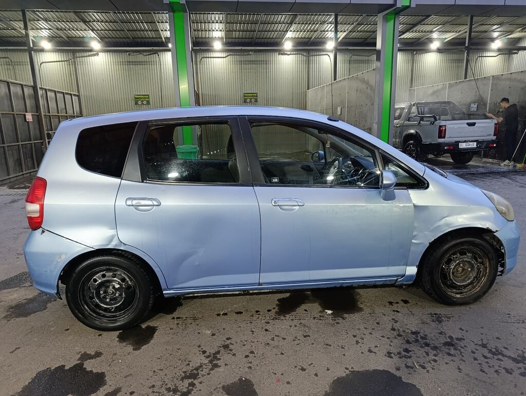Honda Fit, 2003 г., 1.3 л, автомат, хэтчбек: фото 7