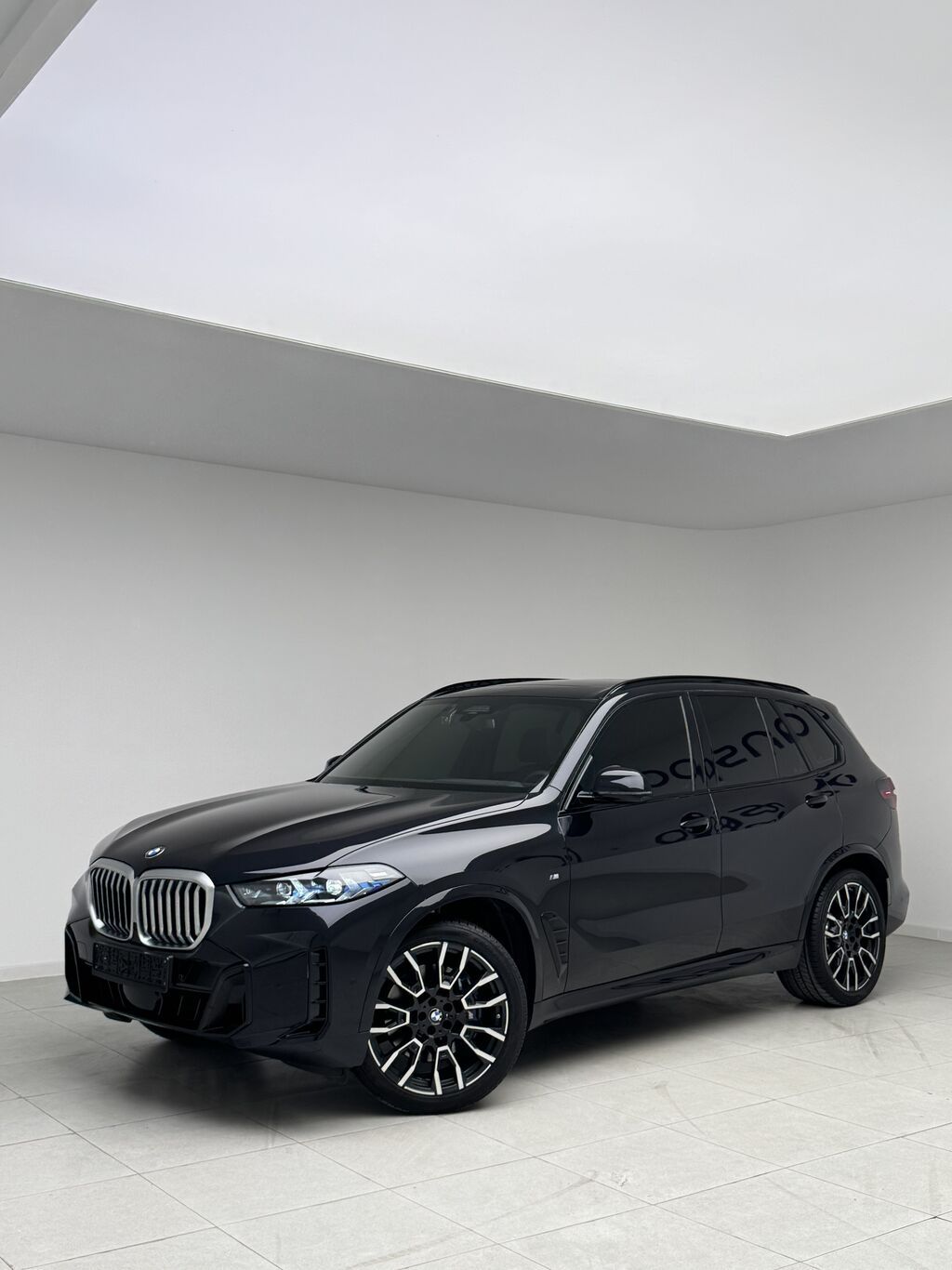 BMW X5: 2023 г., 3 л, Автомат, Бензин, Кроссовер: фото 3