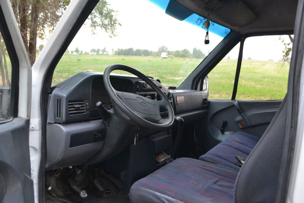 Mercedes-Benz Спринтер: 1996 г., 2.9 л, Механика, Дизель, Фургон: фото 4