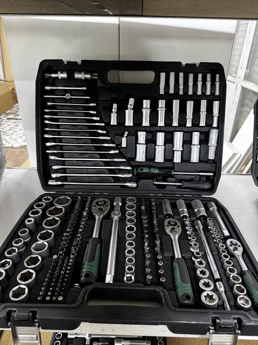Автоаксессуары оптом и в розницу Наборы ключи 61pcs 2300 78pcs 2300: фото 3