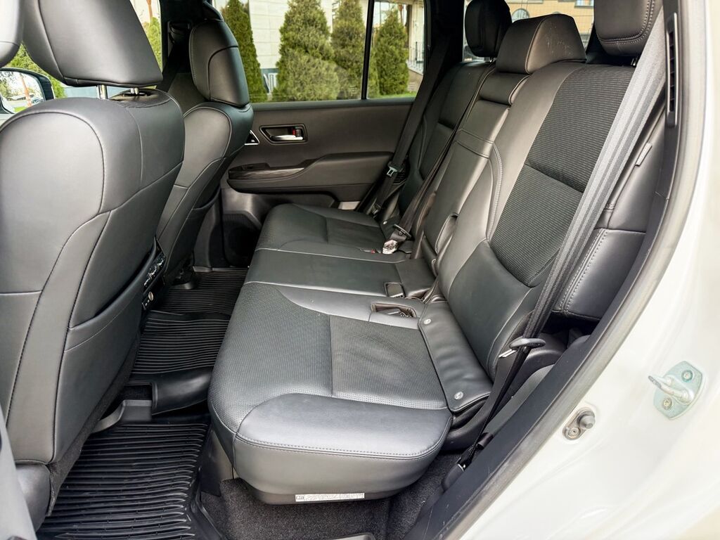 Toyota Land Cruiser: 2022 г., 3.5 л, Автомат, Бензин, Внедорожник: фото 8