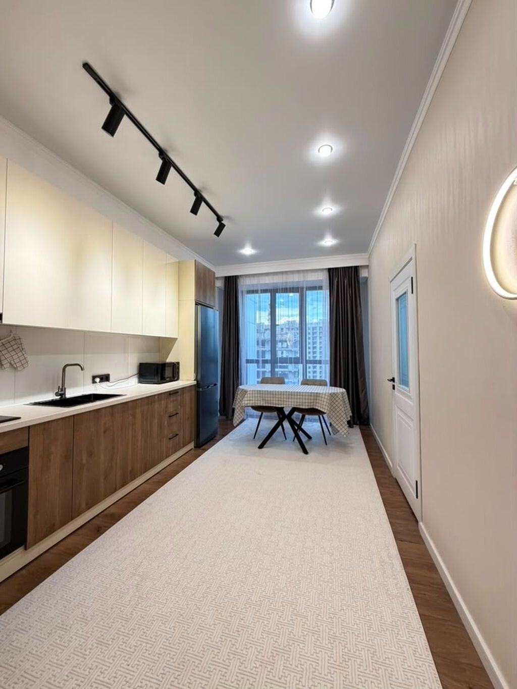2 комнаты, 55 м², Асанбай мкр Элитка, 13 этаж, Евроремонт: фото 2