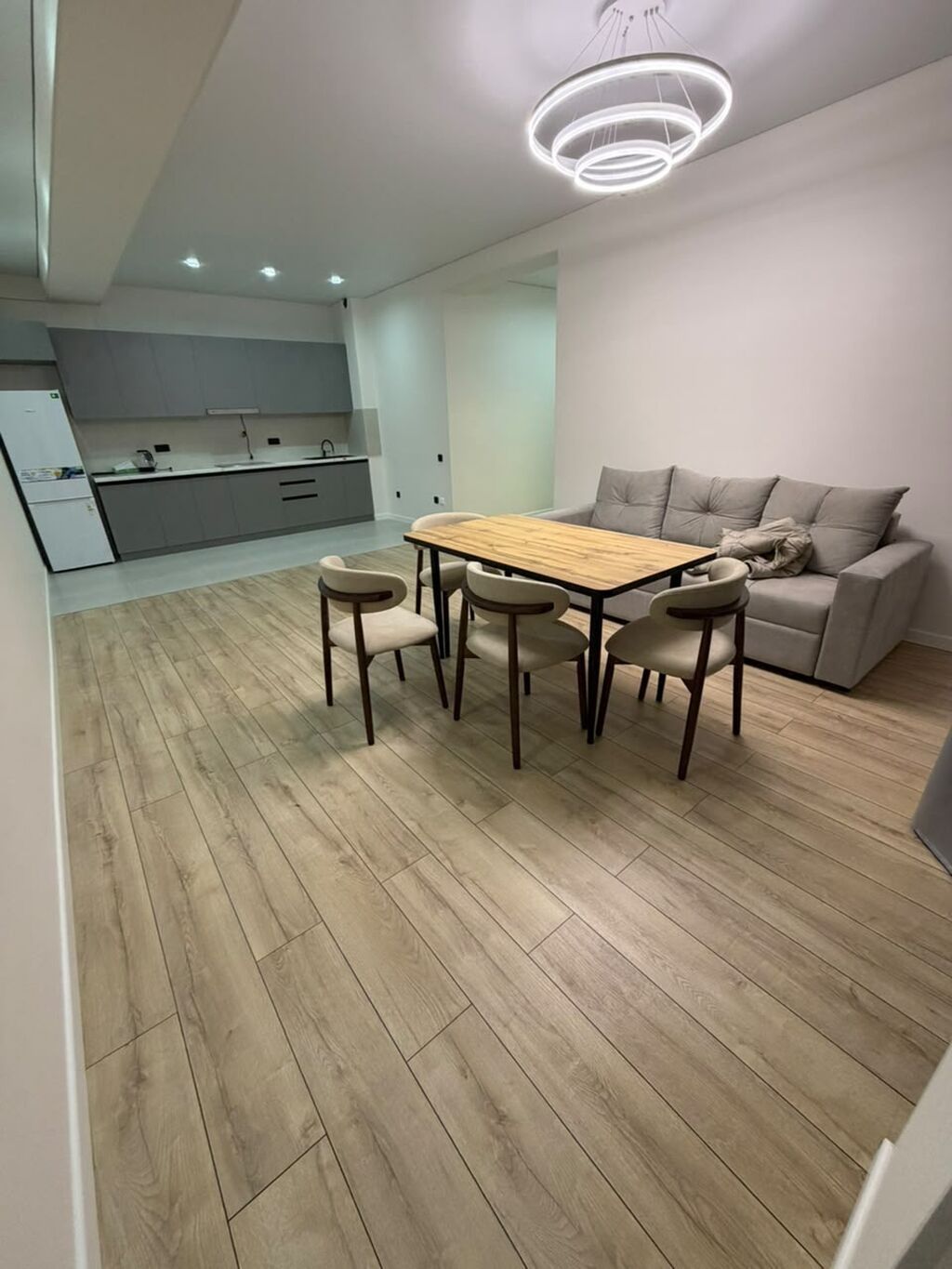 1 комната, 63 м², 2 этаж, Свежий ремонт