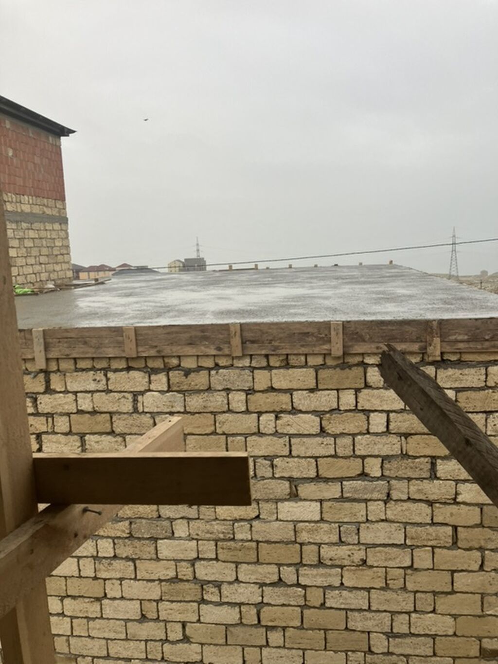 Badamdar qəs. 4 otaqlı, 140 kv. m, Kredit yoxdur, Təmirsiz