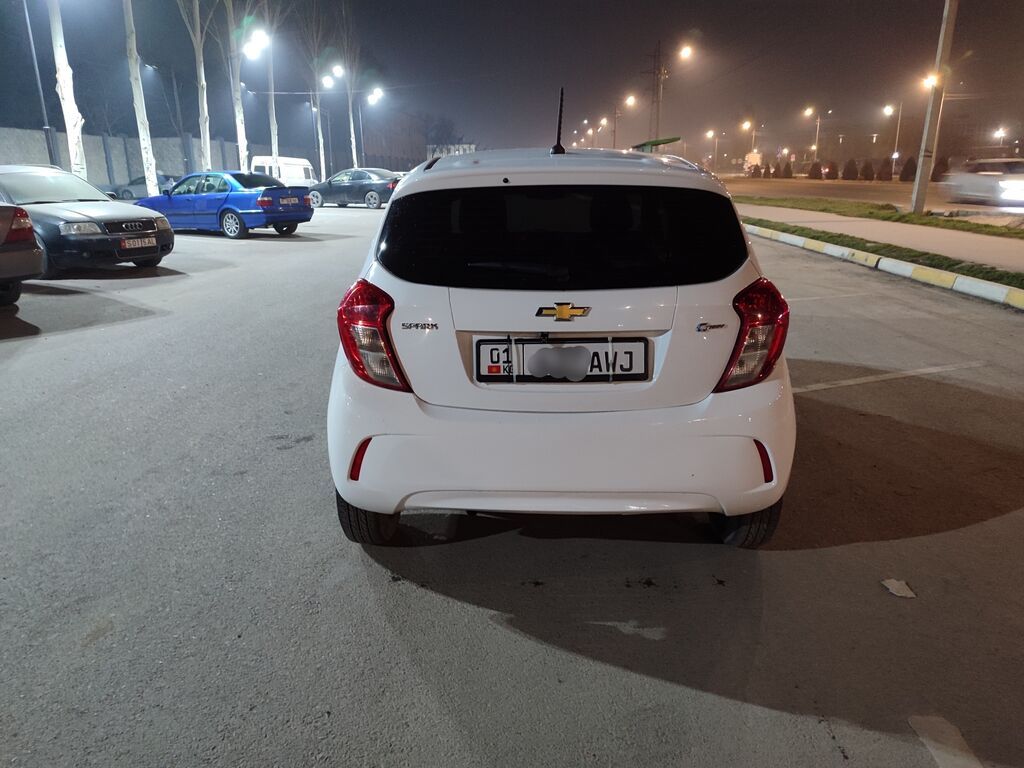Chevrolet Spark: 2018 г., 1 л, Вариатор, Бензин, Хэтчбэк — фото 5