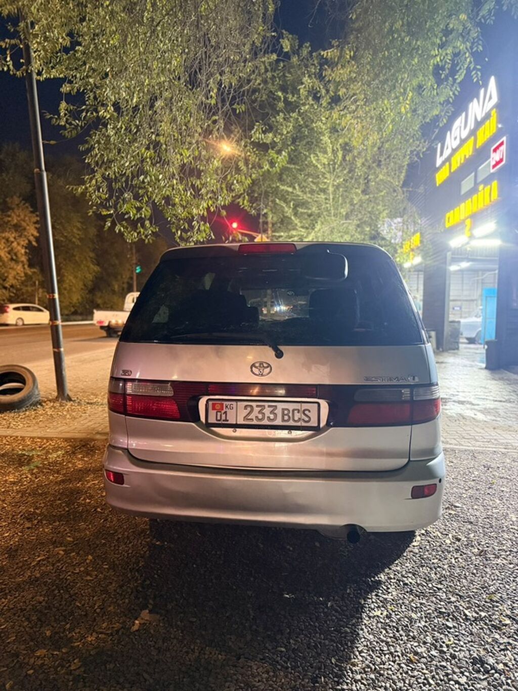 Toyota Estima: 2001 г., 2.4 л, Автомат, Бензин, Минивэн: фото 6