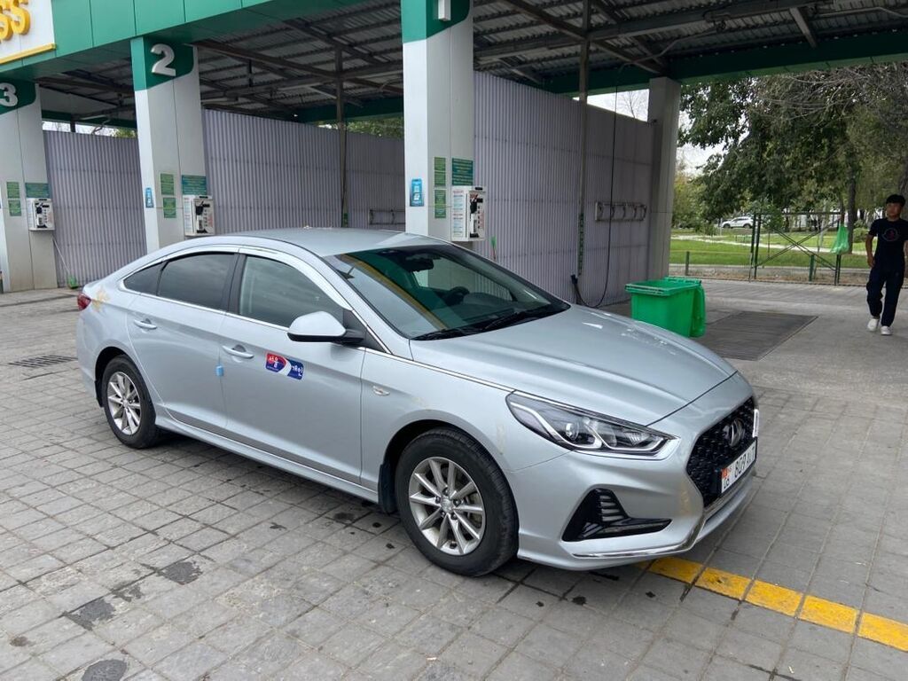 Hyundai Sonata: 2021 г., 2 л, Автомат, Газ, Седан: фото 3