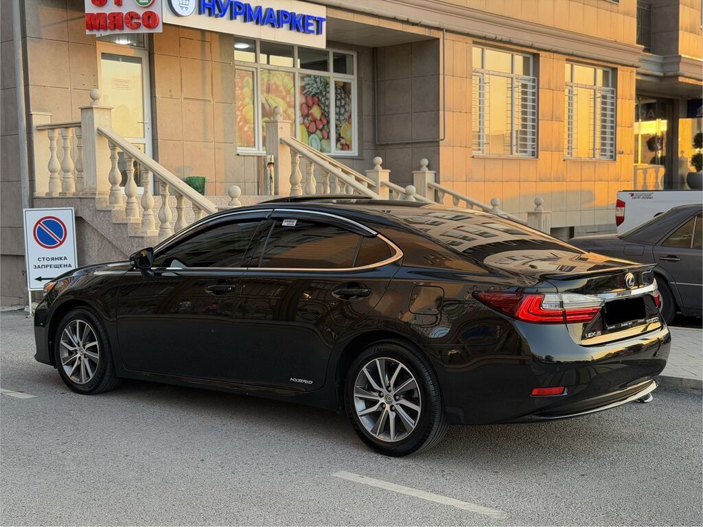 Lexus ES: 2017 г., 2.5 л, Вариатор, Гибрид, Седан: фото 2