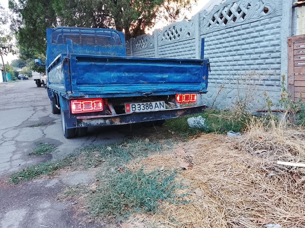 Kia BONGO: 1997 г., 2.5 л, Механика, Дизель: фото 2