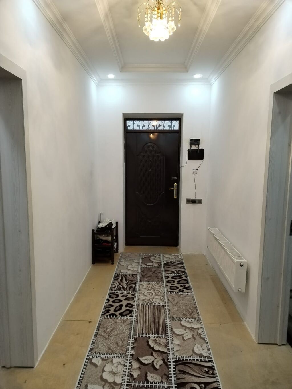 6 otaqlı, 220 kv. m, Yeni təmirli