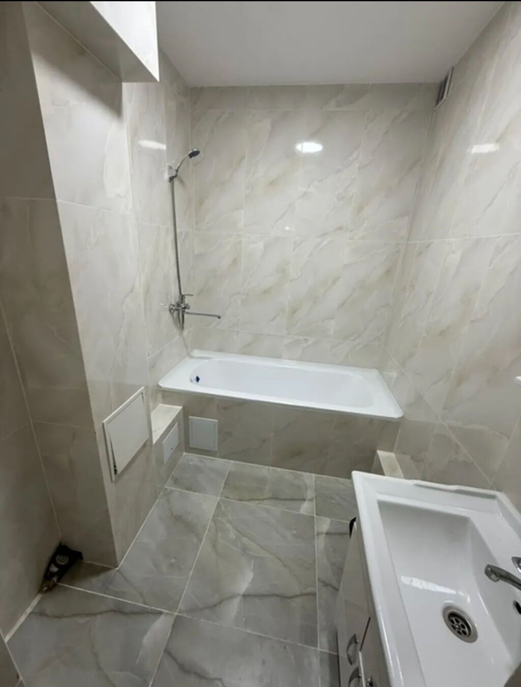 4 комнаты, 96 м², Асанбай мкр 105 серия, 1 этаж, Евроремонт: фото 8