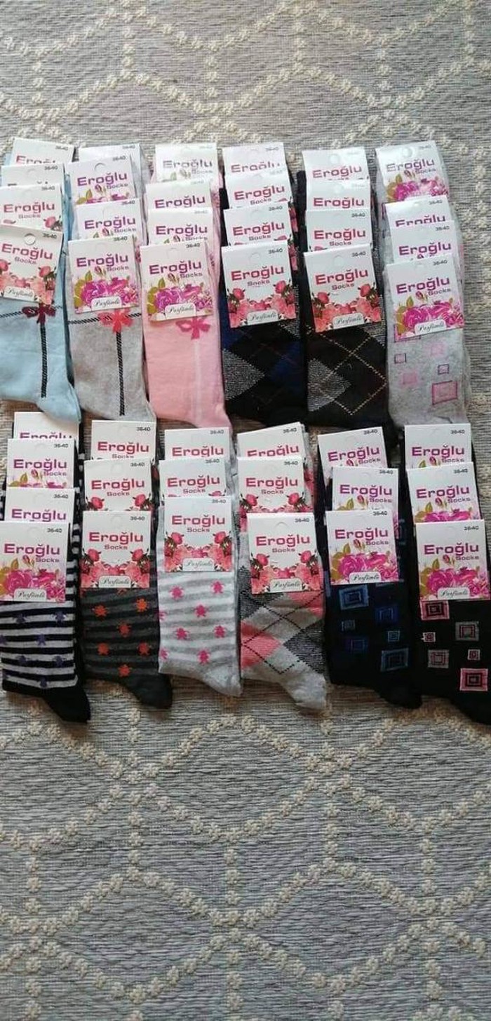 Ženska patike i atletske cipele: 10 pari 650din.
Brojevi od 36-40 na lalafo.rs 10 pari 650din.
Brojevi od 36-40 - Becej