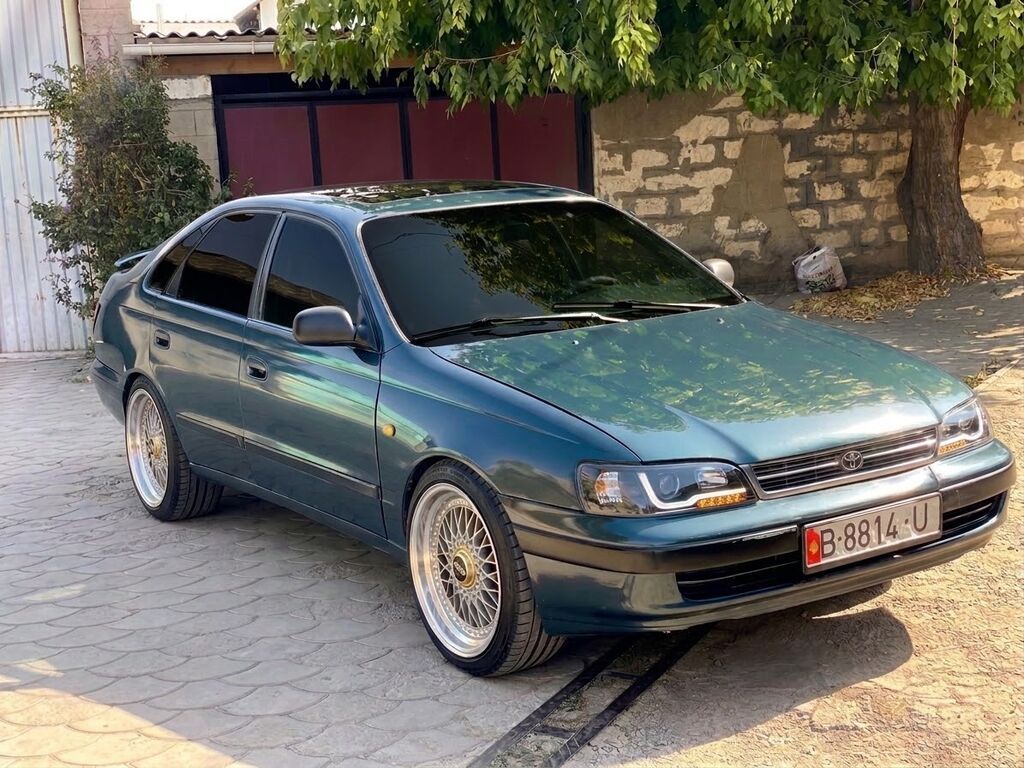 Toyota Carina E