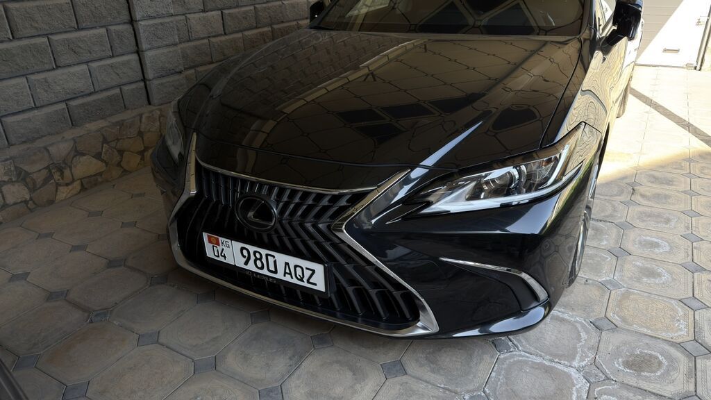 Lexus ES: 2023 г., 2.5 л, Вариатор, Гибрид, Седан: фото 3