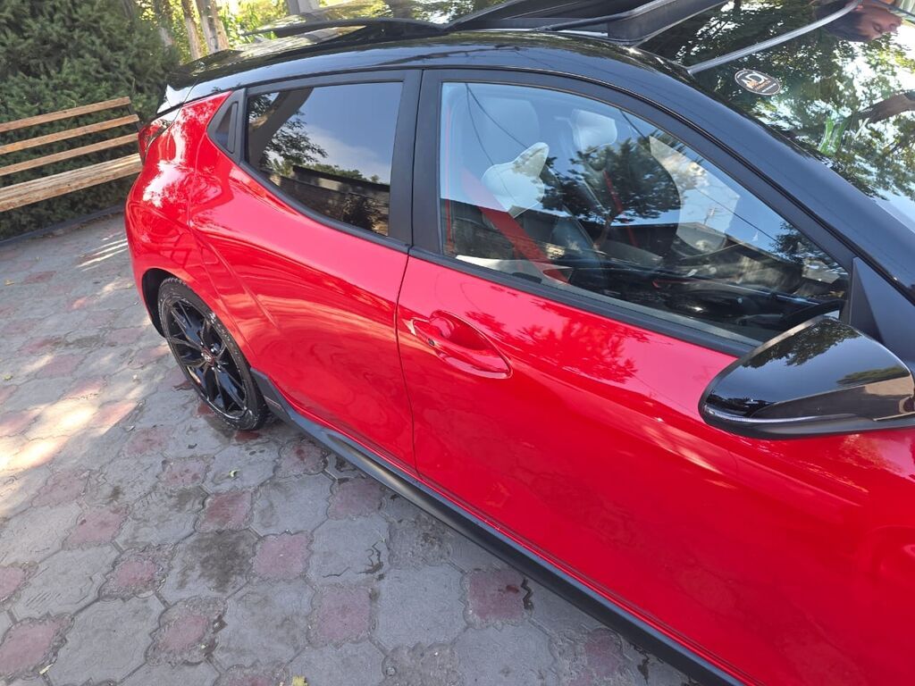 Hyundai Veloster: 2018 г., 1.6 л, Автомат, Бензин, Хэтчбэк: фото 6