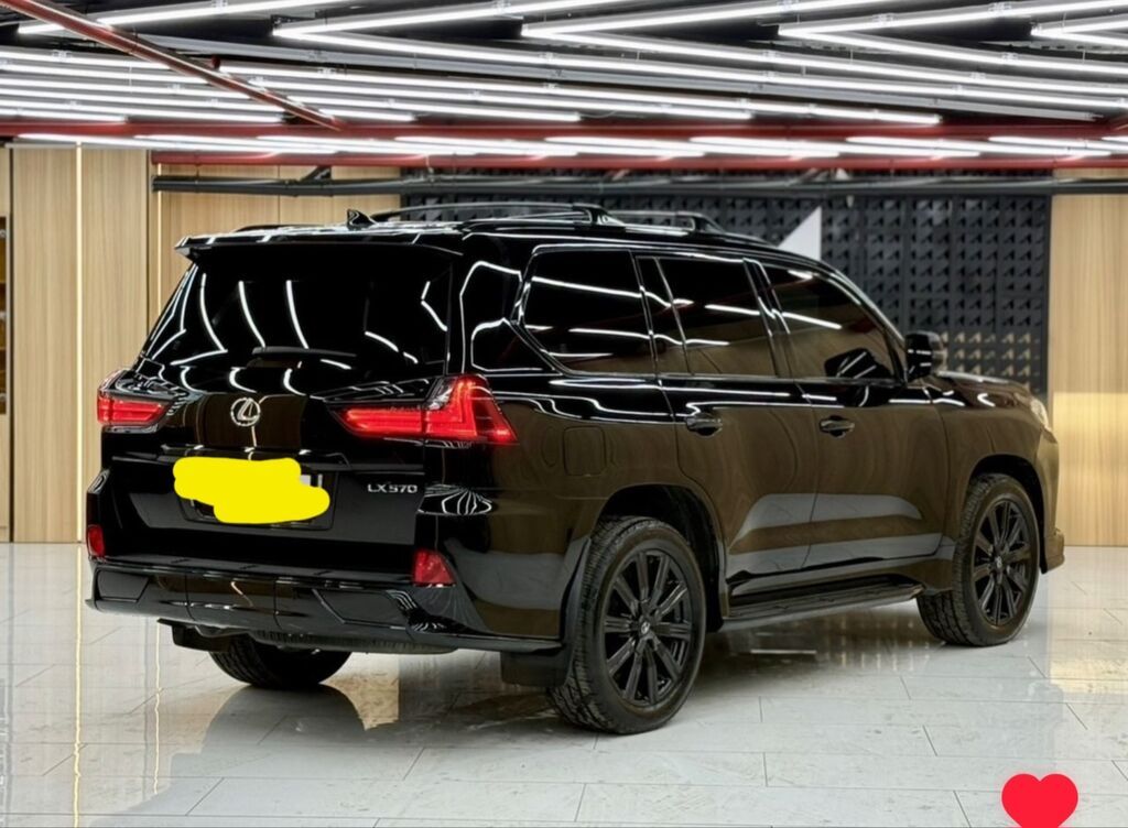 Lexus LX: 2020 г., Автомат, Бензин, Внедорожник: фото 2