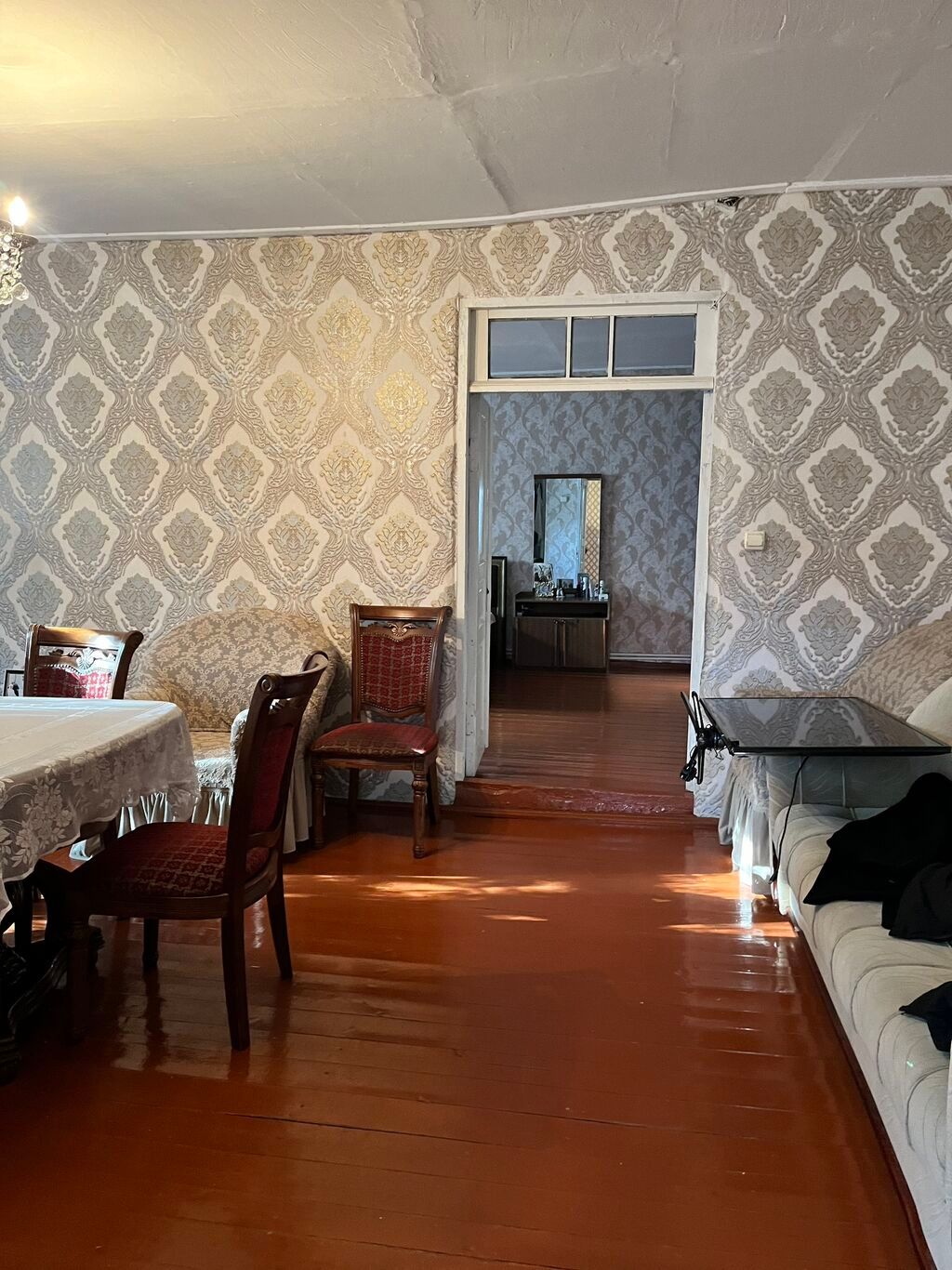 Keşlə qəs. 5 otaqlı, 156 kv. m, Kredit yoxdur, Orta təmir