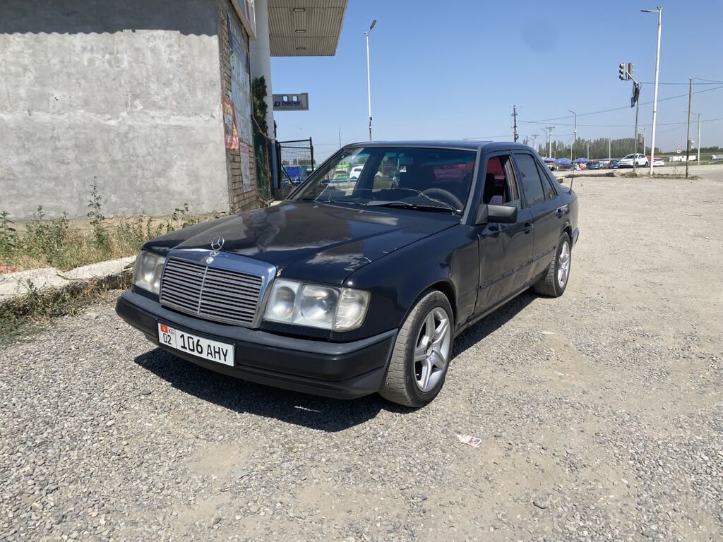 Mercedes-Benz W124: 1989 г., 2.3 л, Механика, Бензин, Седан: фото 2