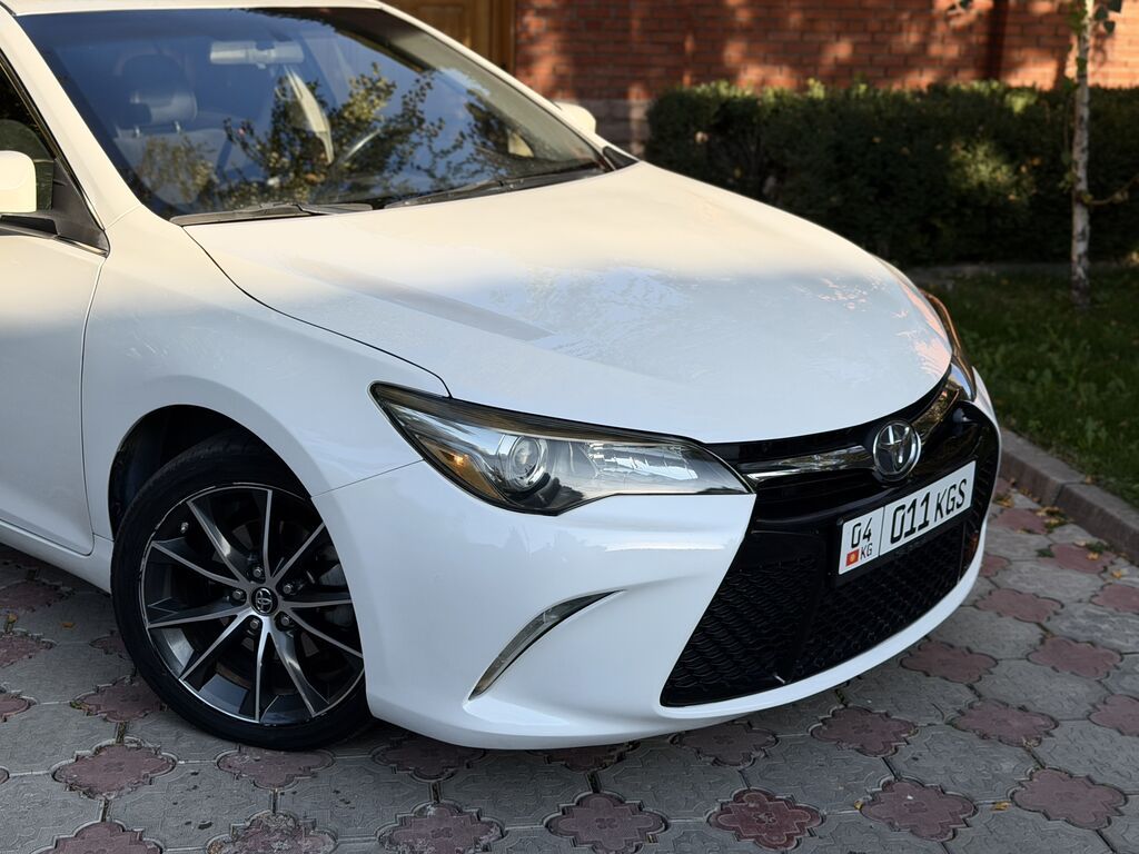 Toyota Camry: 2016 г., 2.5 л, Автомат, Бензин, Седан: фото 2