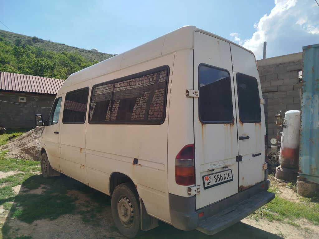 Mercedes-Benz Спринтер: 2002 г., 2.2 л, Механика, Дизель, Бус: фото 2