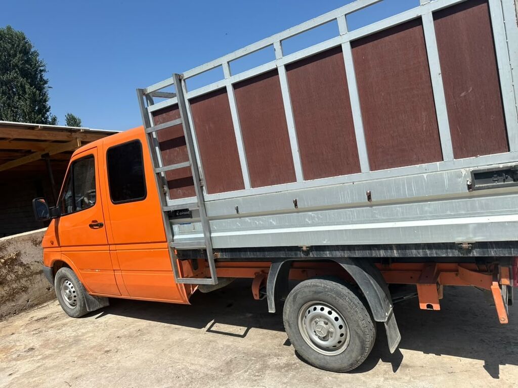 Продаётся бортовой грузовик Mercedes-Benz Sprinter (двухрядная кабина): фото 3