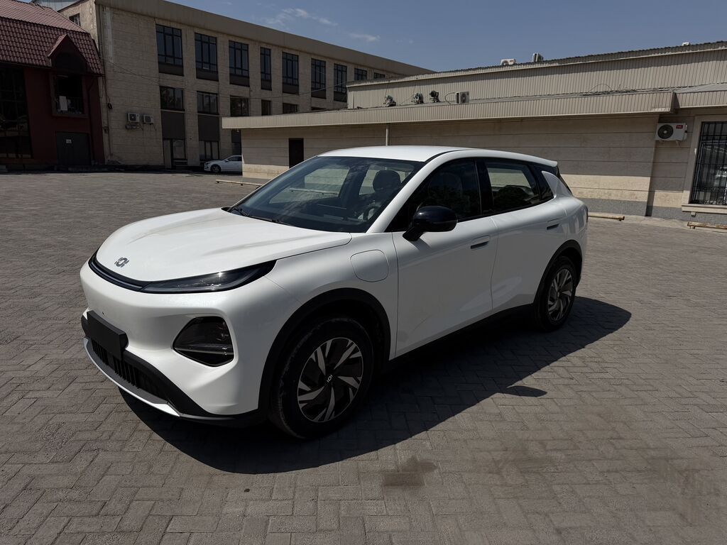 Changan Qiyuan Q05: 2026 г., 1 л, Робот, Электромобиль, Кроссовер: фото 2