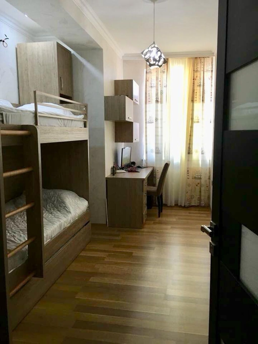 3 otaqlı, Yeni tikili, 93 kv. m