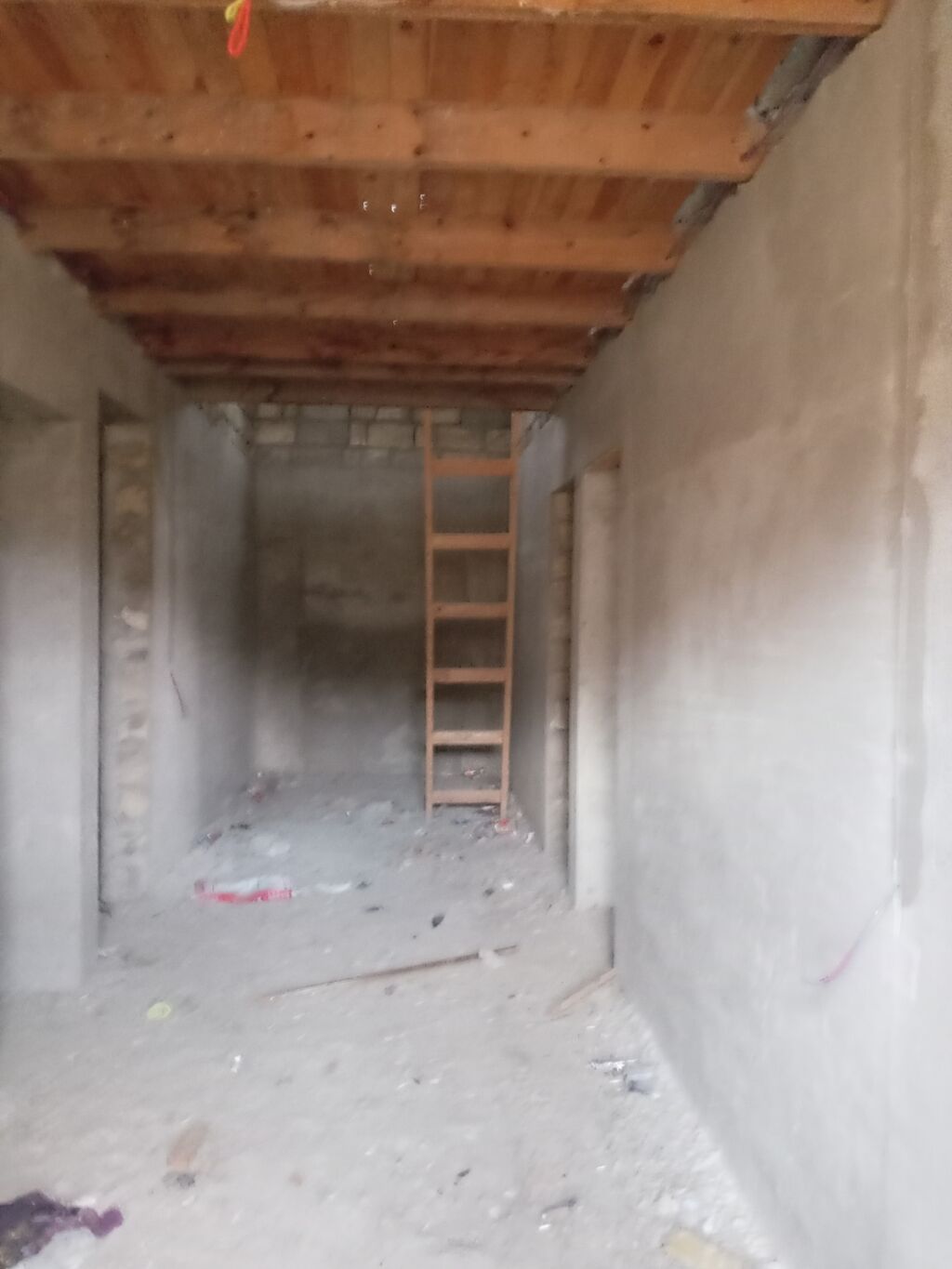 5 otaqlı, 180 kv. m, Kredit yoxdur, Təmirsiz