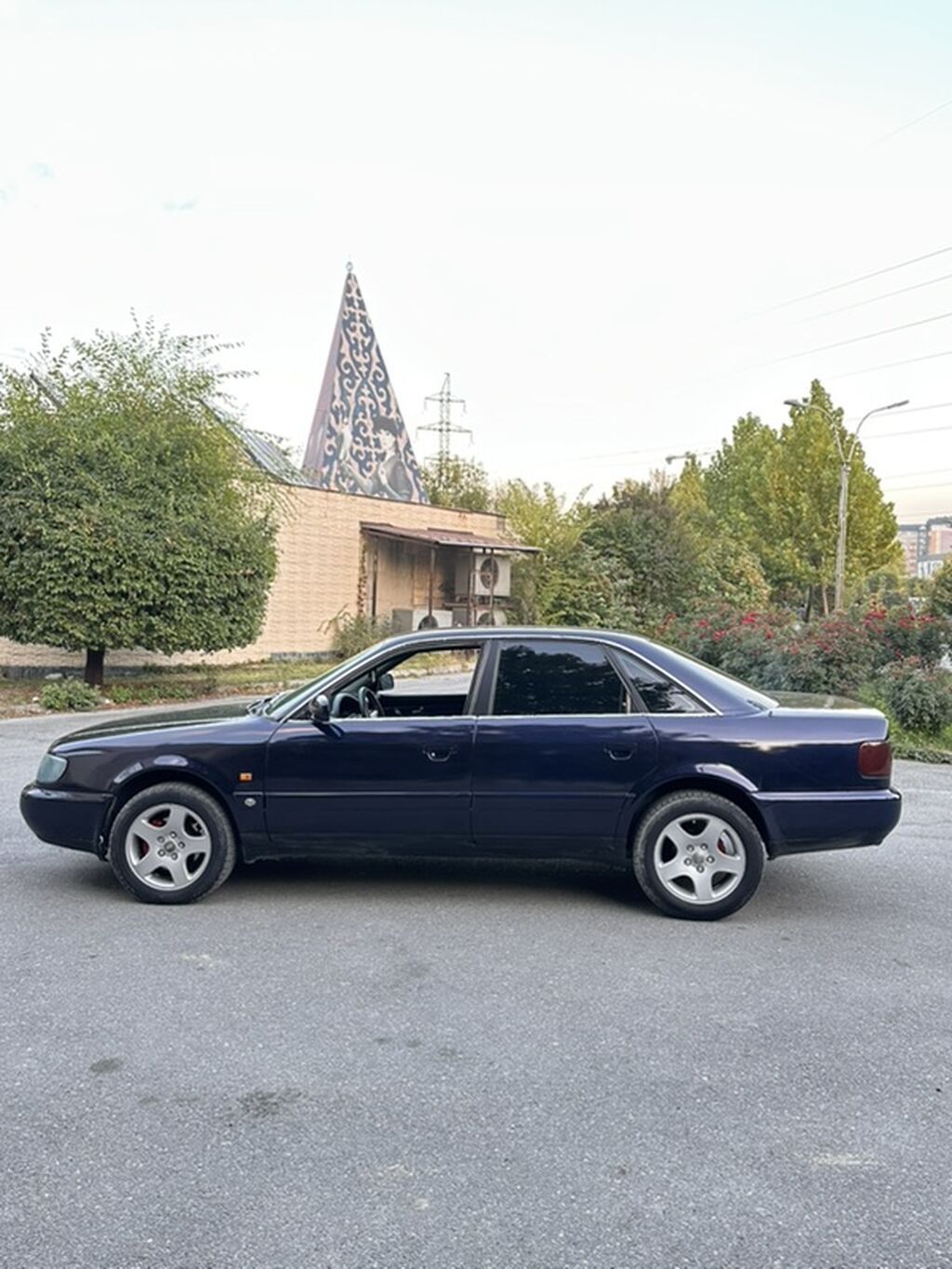 Audi A6: 1995 г., 2.3 л, Механика, Бензин, Седан: фото 2