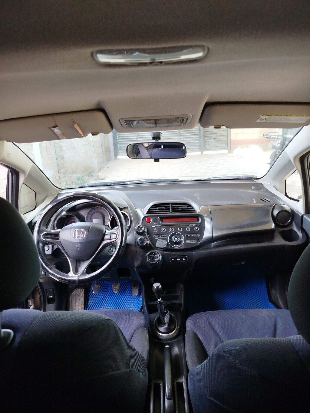 Honda Jazz: 2013 г., 1.2 л, Механика, Бензин, Хэтчбэк: фото 7