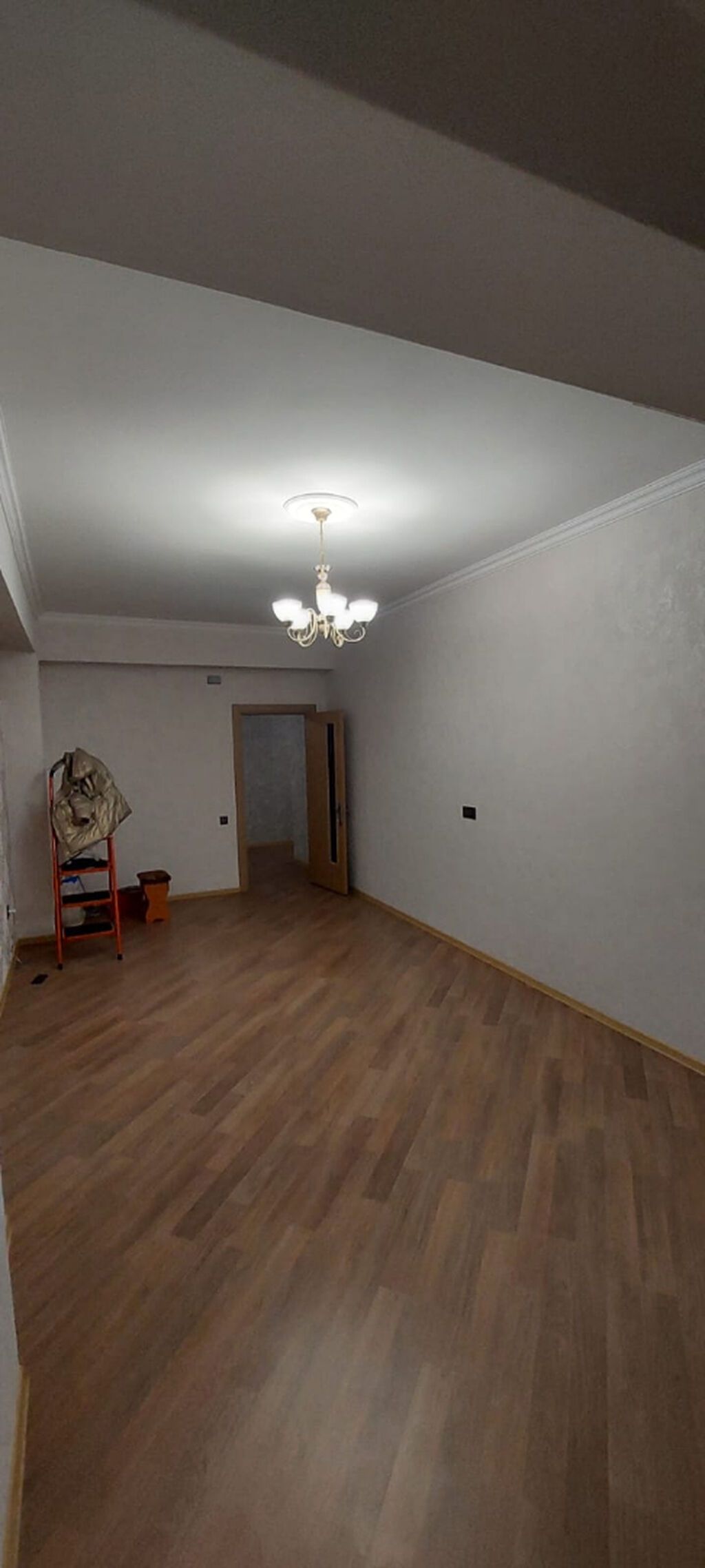 2 otaqlı, Yeni tikili, 102 kv. m