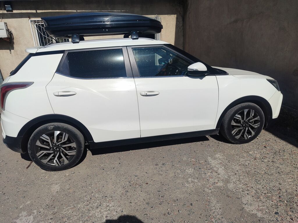 Ssangyong Tivoli: 2018 г., 1.6 л, Автомат, Дизель, Кроссовер: фото 2