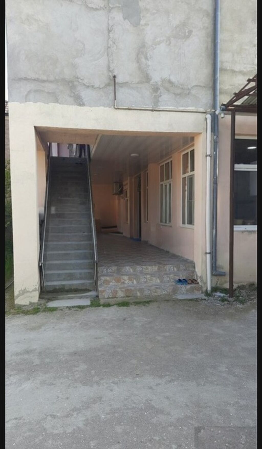 9 otaq, 600 kv. m, Kredit yoxdur, Orta təmir