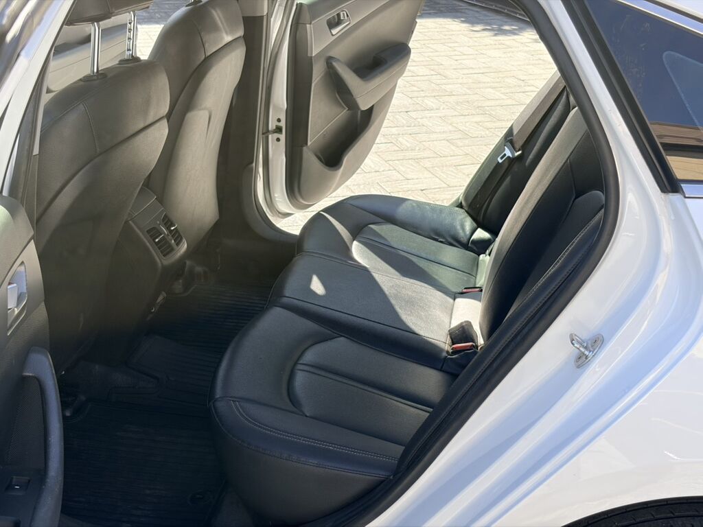 Hyundai Sonata: 2022 г., 2 л, Автомат, Бензин, Седан: фото 8