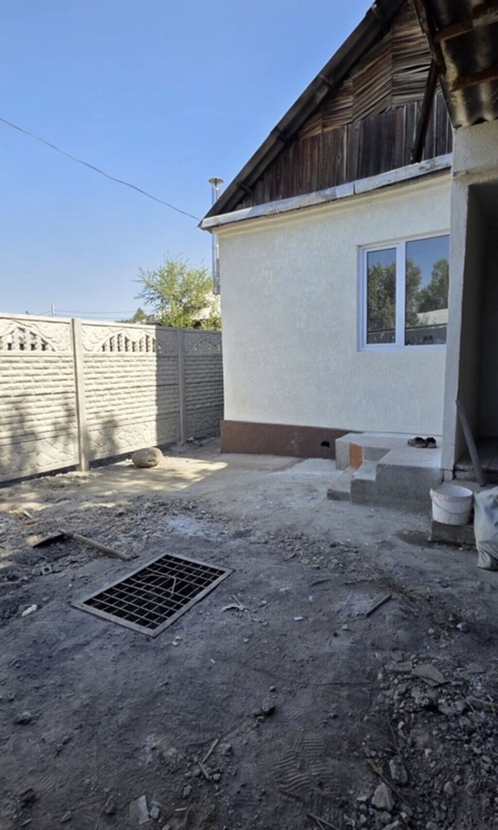 3 комнаты, 60 м², 2 соток, Бишкек, Красный Строитель ж/м Риэлтор: фото 2