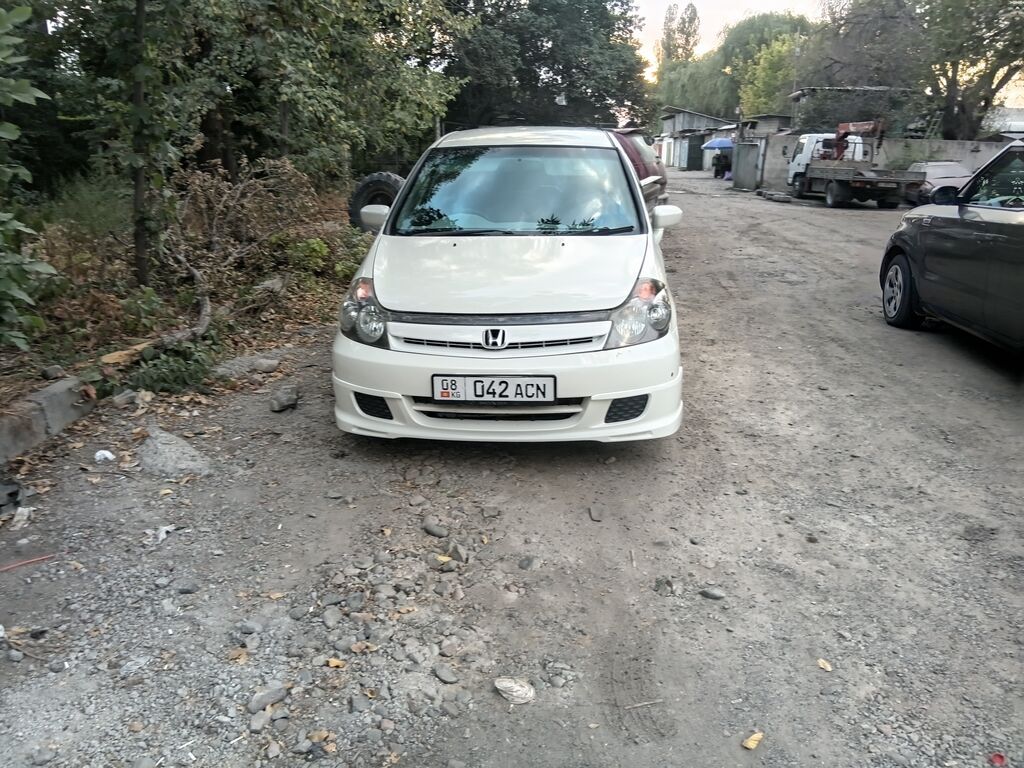 Honda Stream: 2005 г., 1.7 л, Автомат, Бензин, Минивэн: фото 2