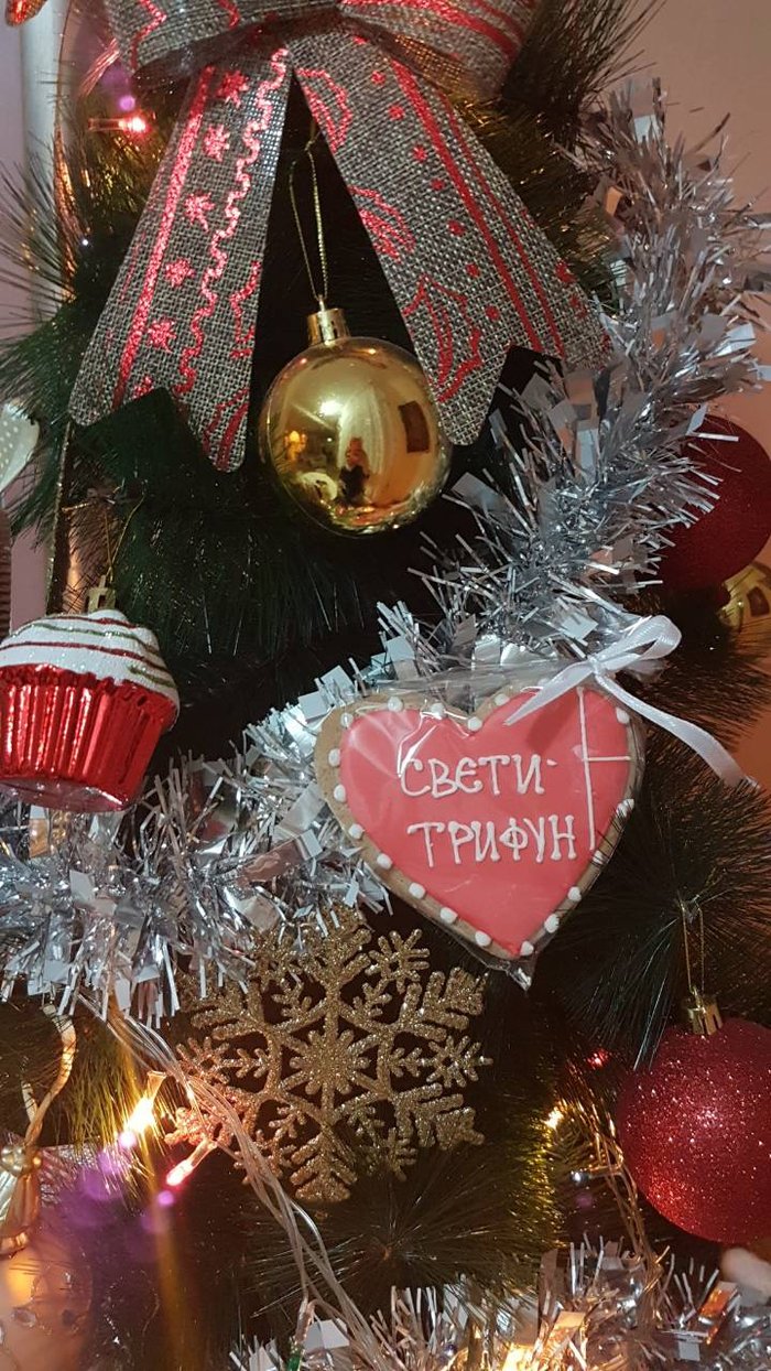 Zdravstvo, farmacija: Potrebne medicinske sestre i tehničari za rad u domu za stare. Dom se na lalafo.rs Potrebne medicinske sestre i tehničari za rad u domu za stare. Dom se - Beograd