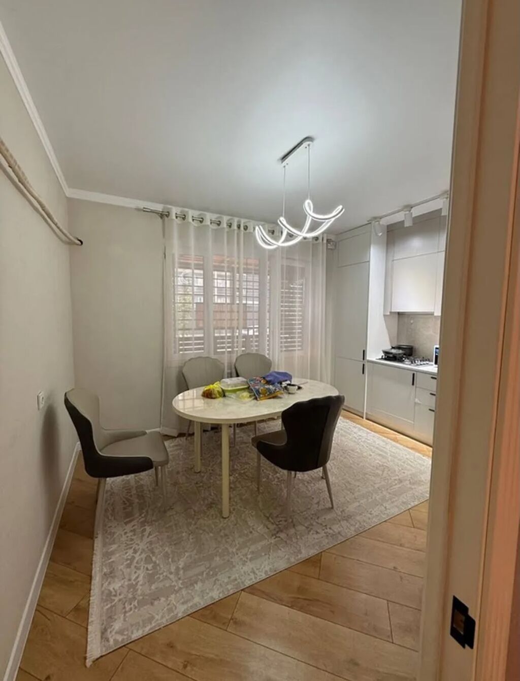 1 комната, 52 м², Ала-Арча ТРЦ 108 серия, 1 этаж, Свежий ремонт: фото 1