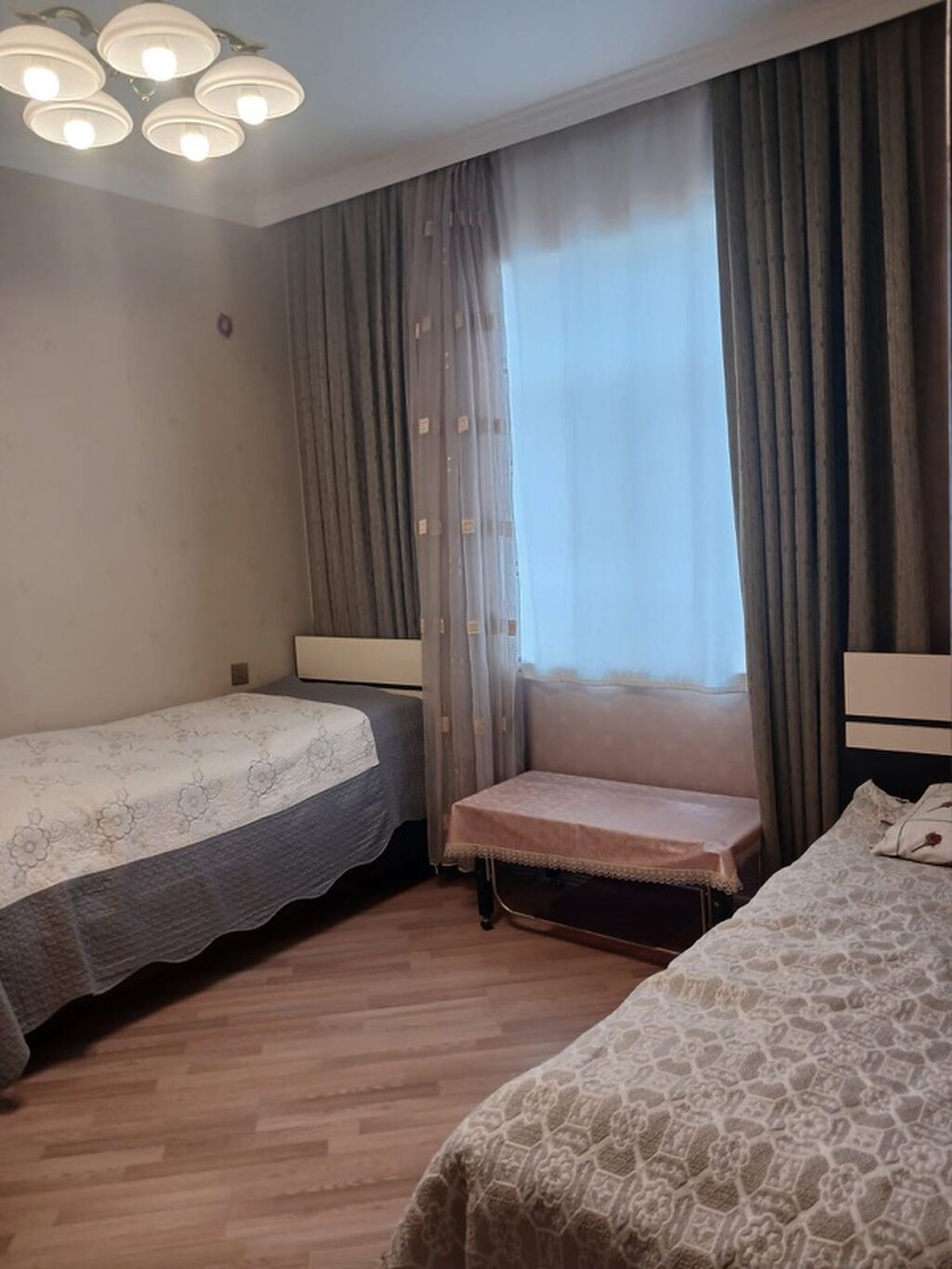 Qala qəs. 4 otaqlı, 200 kv. m, Yeni təmirli