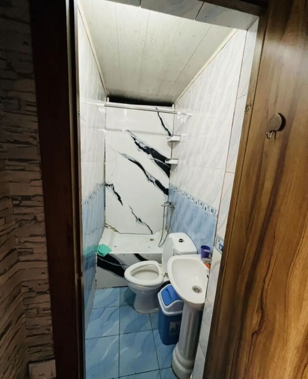 Сдаётся 1‑комнатная квартира, мкр Достук. Этаж 3 из 5. Мебель: фото 2