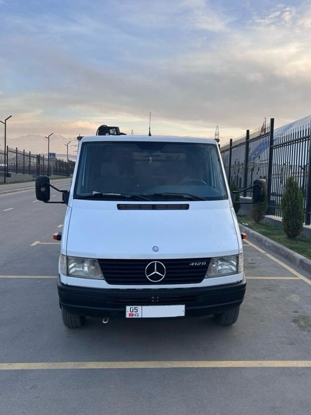 Sprinter 412d 🚨 СРОЧНАЯ ПРОДАЖА! Mercedes-Benz Sprinter 412D: 16000 USD Манипуляторы ...